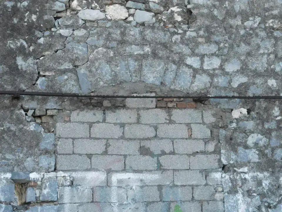 Πέτρινος τοίχος